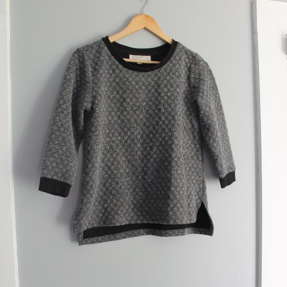 LOFT Sweaters - 4/$25 Ann Taylor LOFT Petites Textured Sweater